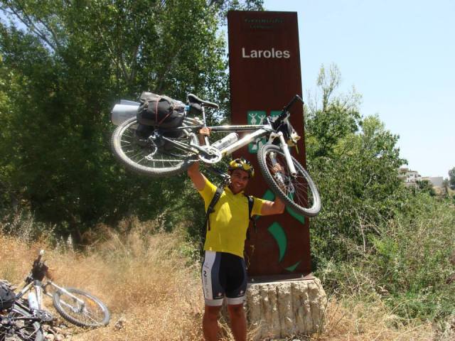 28879_537767762925914_1282839188_n